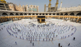 Umrah and prayer at Grand Mosque permits restricted for fully vaccinated pilgrims from Oct. 10